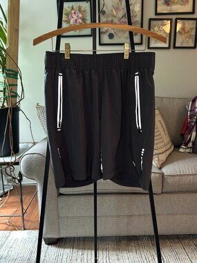 Men's Black Athletic Shorts White Zip Pockets Elastic Waist Performance